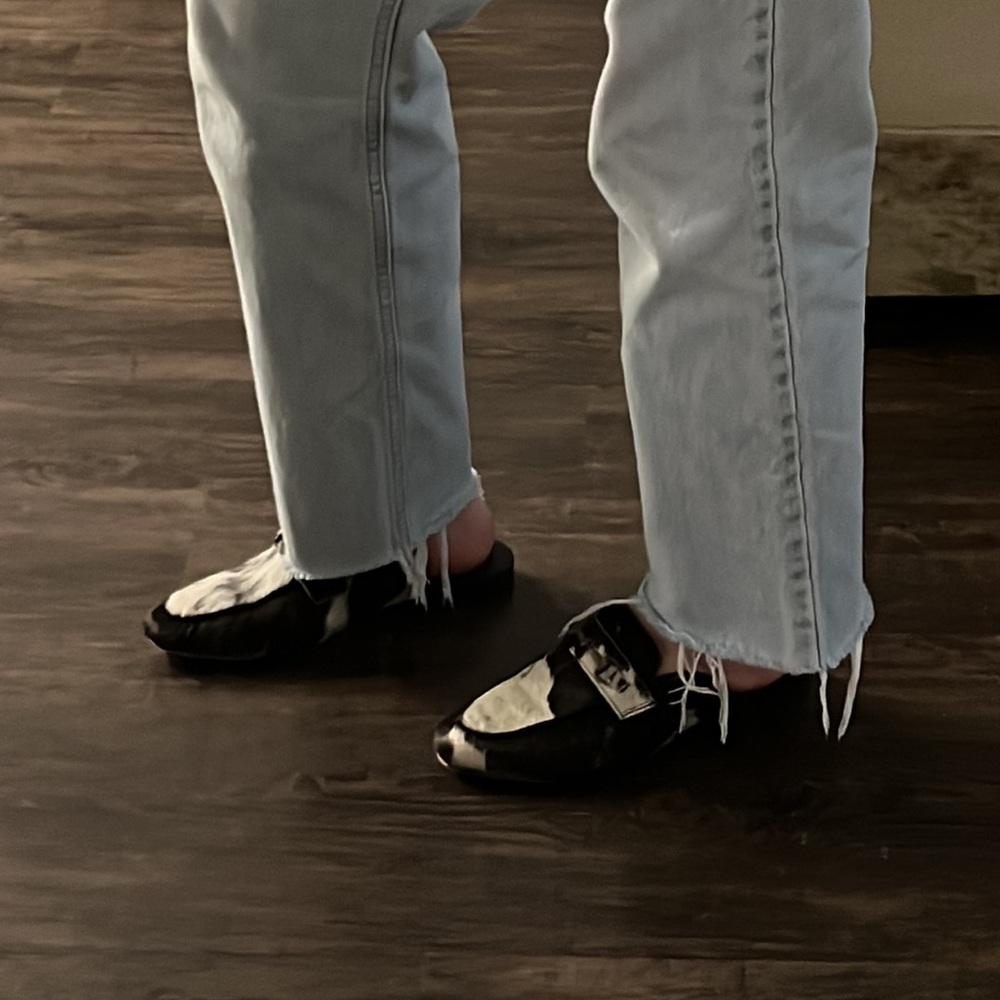 VTG cowhide loafers✨ - Picture 2 of 6